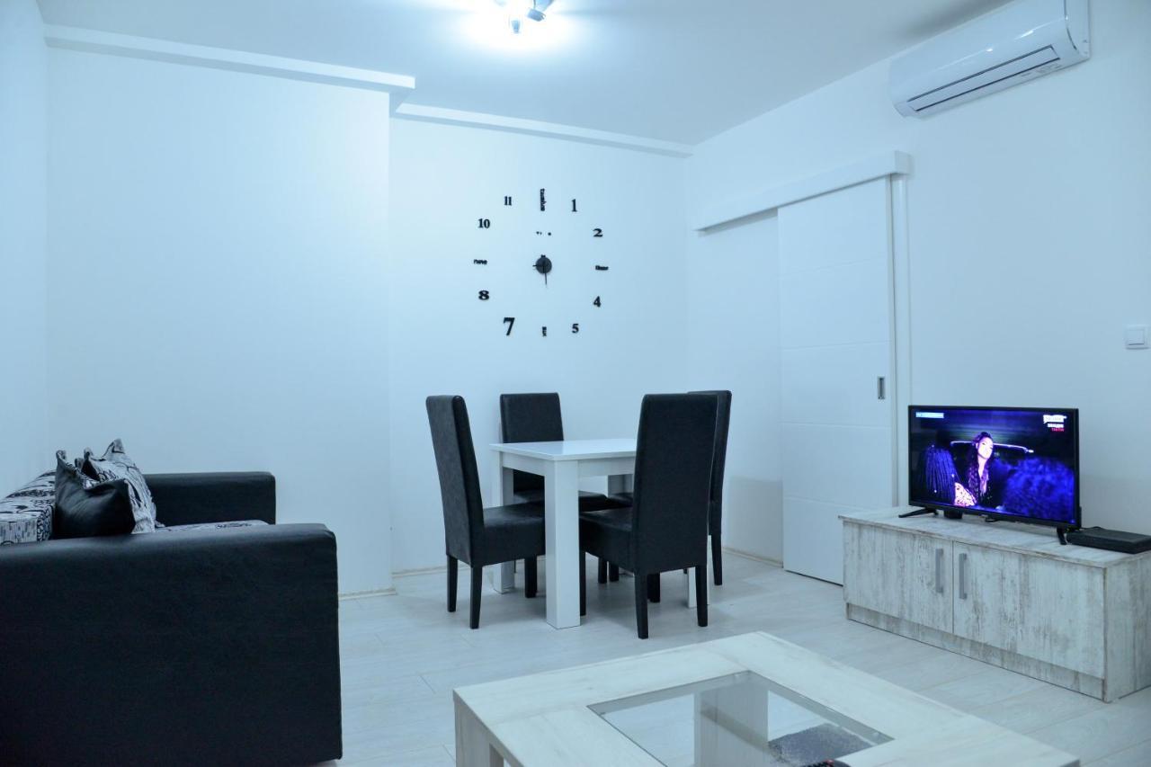 Best Apartments Paracin Bagian luar foto